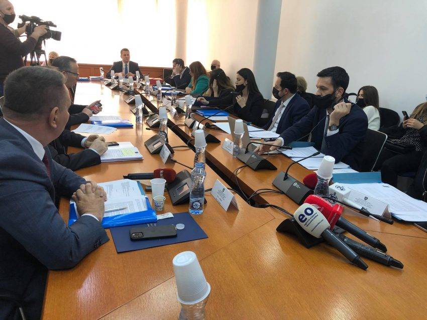 Meclis Bütçesinin Görüşülmesi Ertelendi