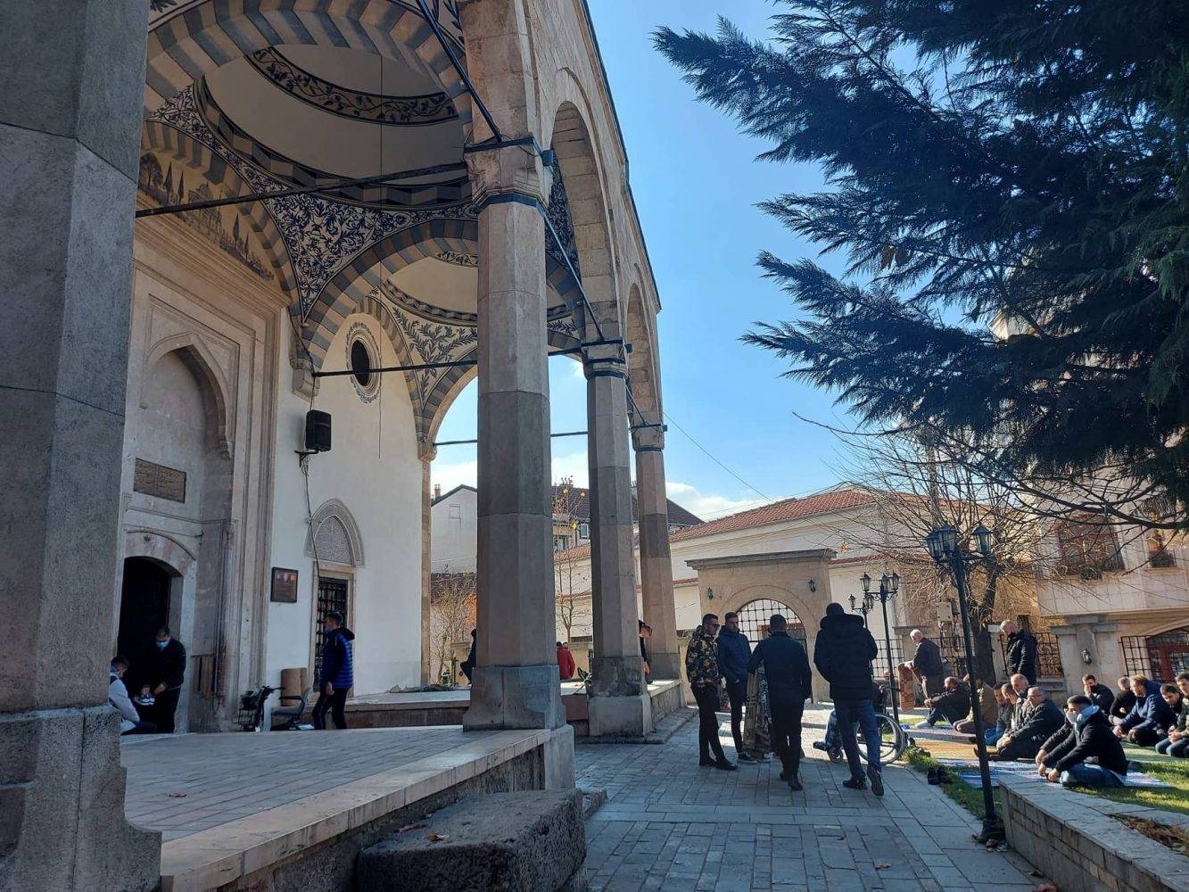 Camilerde Covid Aşısı Yapılmaya Başladı