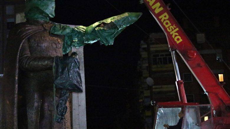 Kuzey Mitroviça'ya Çar Lazar Anıtı