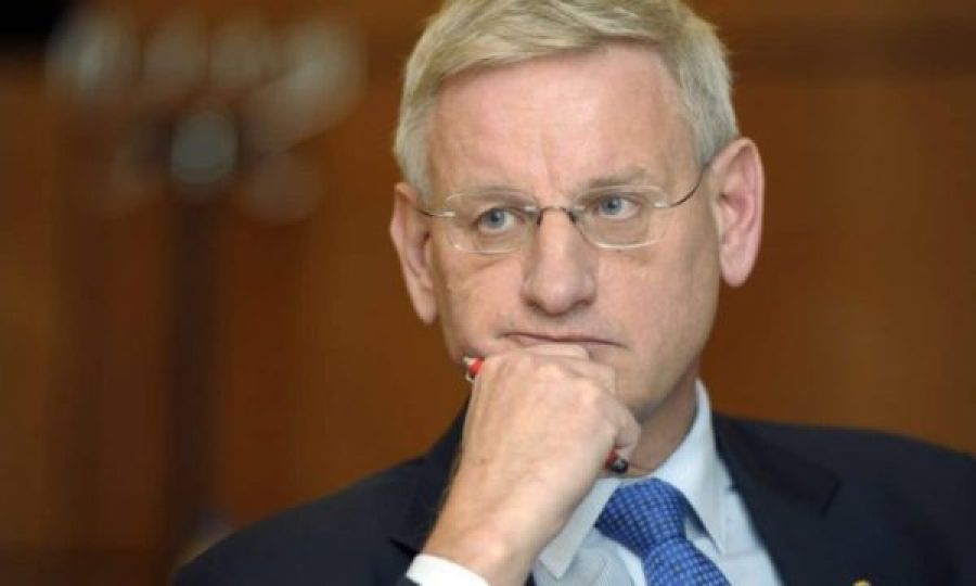Carl Bildt’ten Kosova’daki Siyasi Krize Tepki