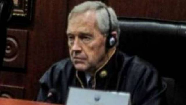 Carolan Siyasi Bunalımın Aşılması için Tekrar Geri Dönüyor