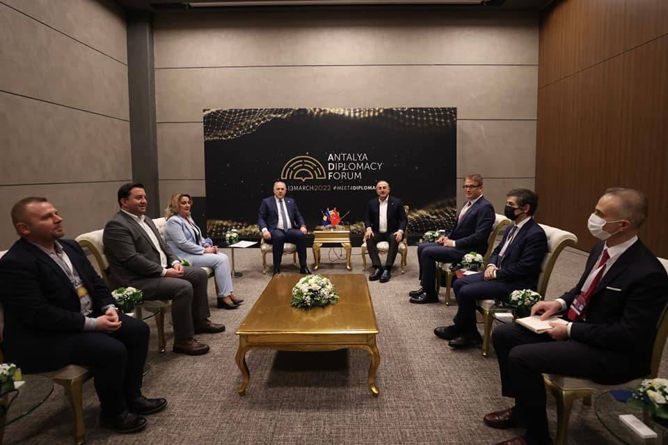 Çavuşoğlu, Kosova'ya ve Kosova Türk Toplumuna Destekler Artacağını Belirtti