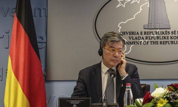 Kosova’da NATO’nun Müdahalesi “Hediye Devlet” İçin Değildi