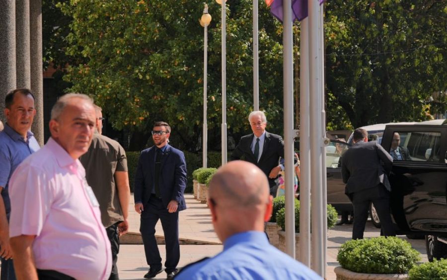 CIA Başkanı, Başbakan Kurti ile de Görüşüyor