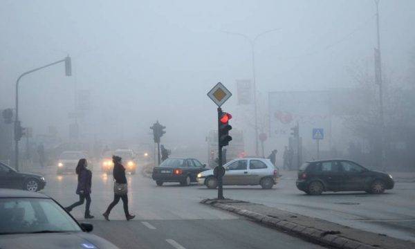 Kosova’da Sıcaklıkların Düşmesiyle Hava Kirliliği de Başladı