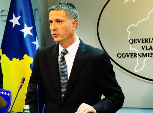 Çollaku: Kosovalılar Haziran'dan Sonra AB-ye Vizesiz Gidebilecek