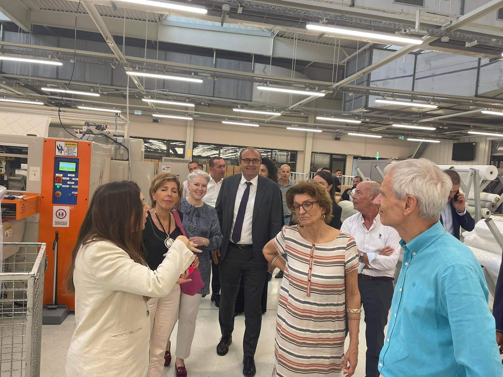 Comodita’yı Yedi Büyükelçi Ziyaret Etti