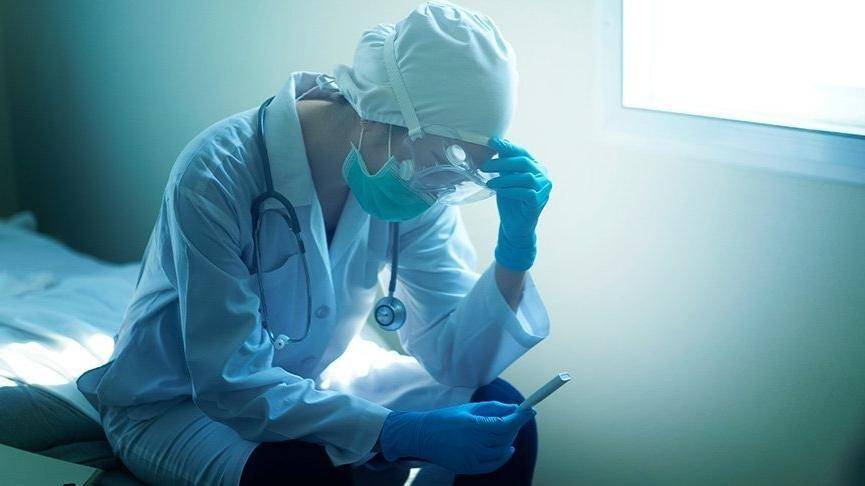 6 gün önce aşı olan doktor coronaya yakalandı