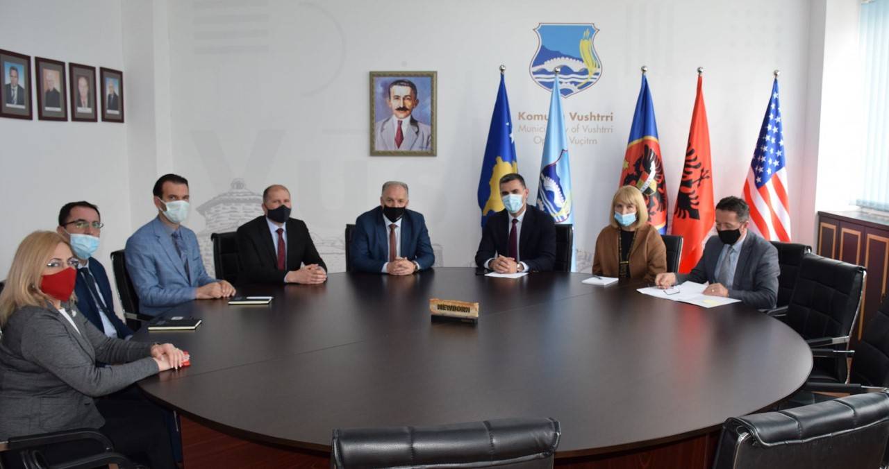 Bakan Damka, Vuçitırın Belediyesi'ni Ziyaret Etti