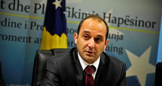 Gashi: İllegal Parkın Kaldırılması için İş Makineleri Hazır Bekletiliyor