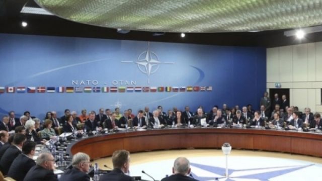 NATO Heyeti Kosova'yı Ziyaret Ediyor