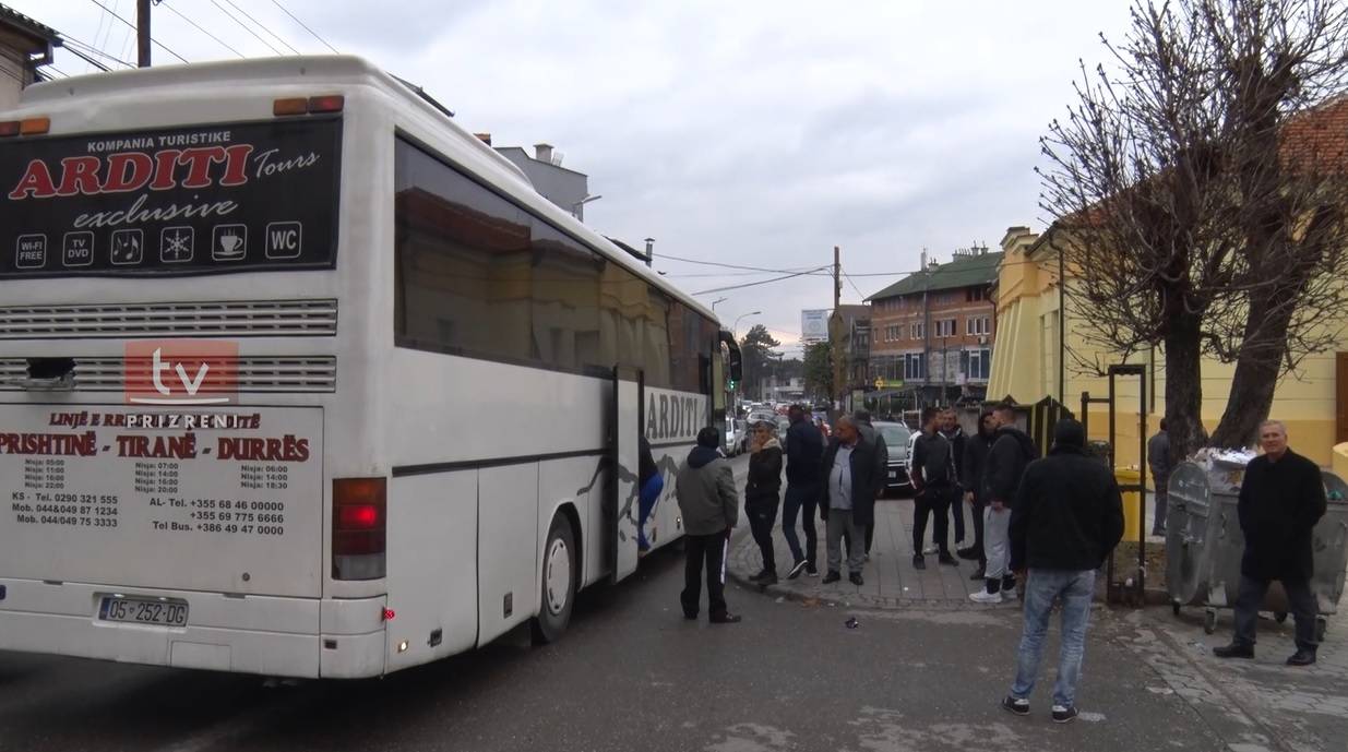 Arnavutluk Depremzedeleri Evine Dönüyor