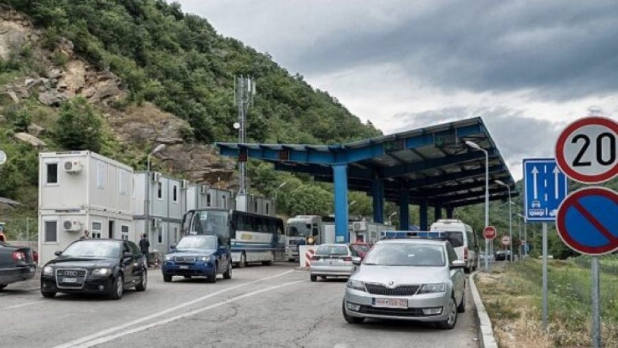 Sınır Kapılarında Sakinlik, Sadece Dheu i Bardhë’de Uzun Bekleyiş