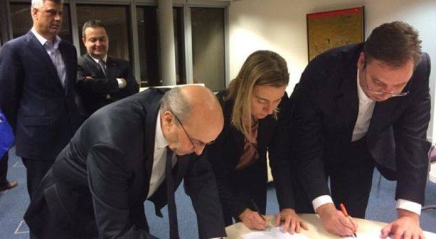 Sırbistan, Kosova ile "Sıcak Bir Hattın" Kurulmasında Israr Ediyor