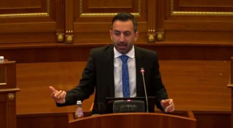 Basha, UÇK Bölümünü Akademik Metinden Çıkarttı