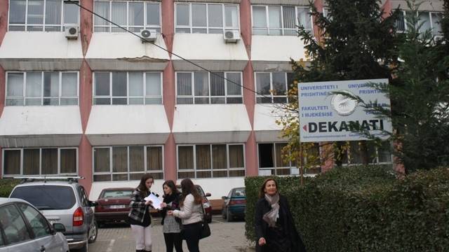 Tıp Fakültesi'nin Bazı Profesörleri Maaşsız Kaldı