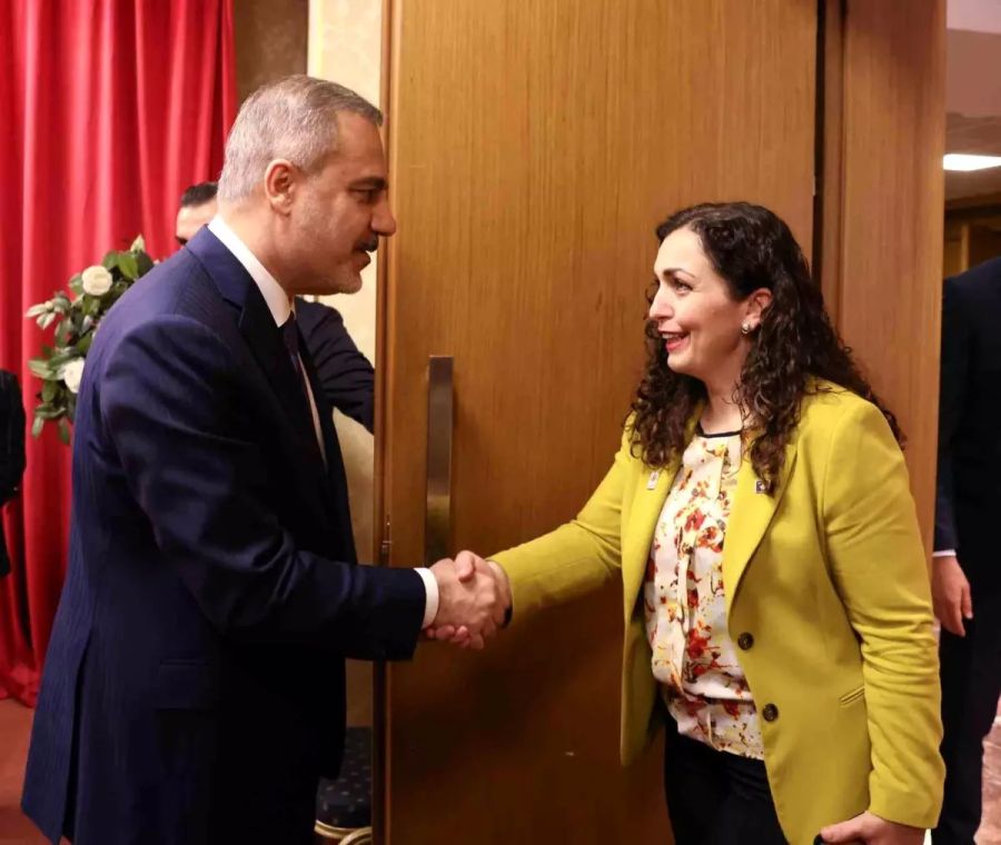 Türkiye Dışişleri Bakanı Fidan, Kosova Cumhurbaşkanı Osmani ile Görüştü