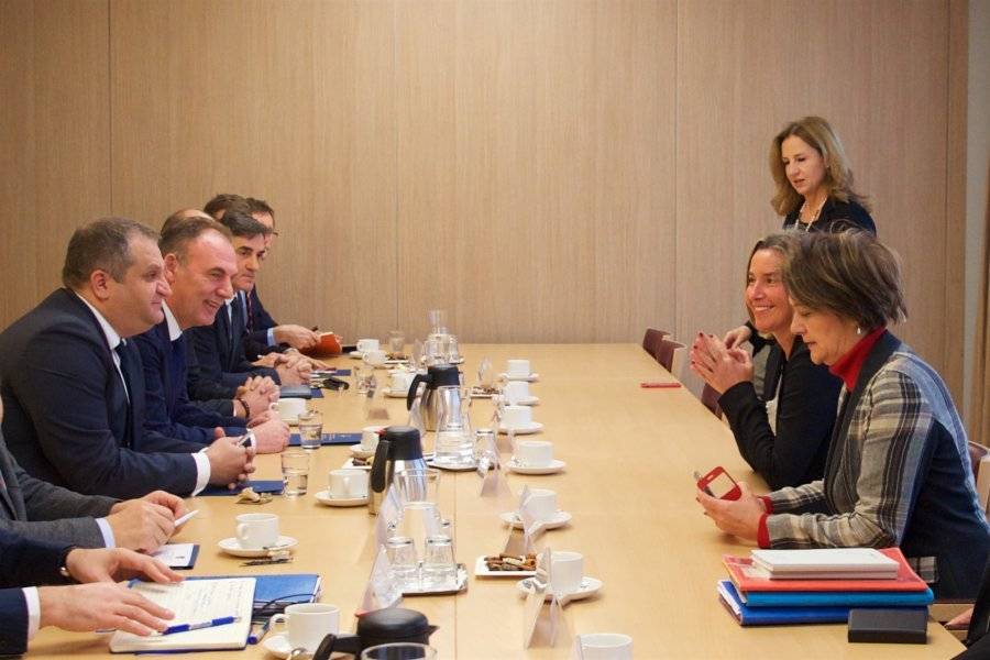AB’yi Sırp Ürünlerine Verginin Kaldırılması İlgilendiriyor