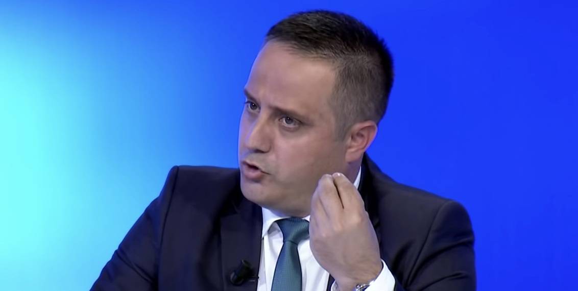 Hoti Hükümeti, Yolsuzlukla Mücadelede Kararlı