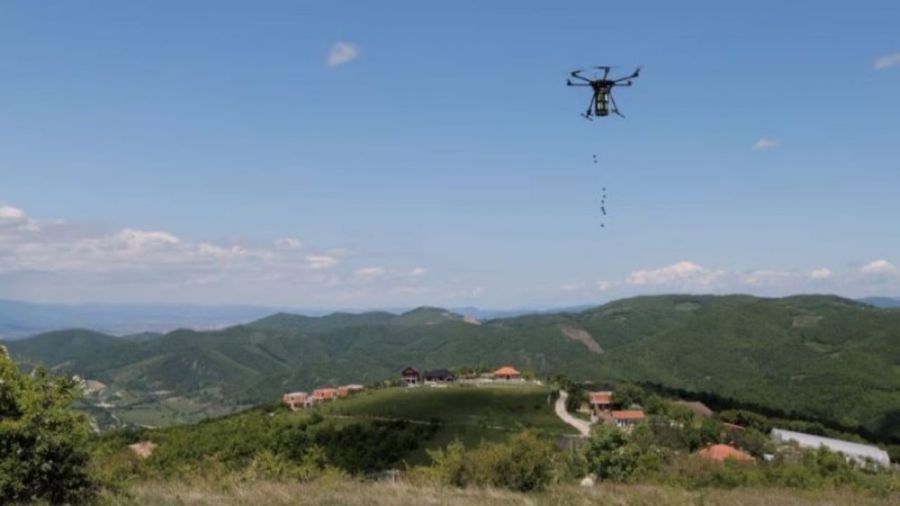 KFOR İHA’sı, Zveçan’da Bıçak ve Telsizle İki Sırp’ı Tespit Etti