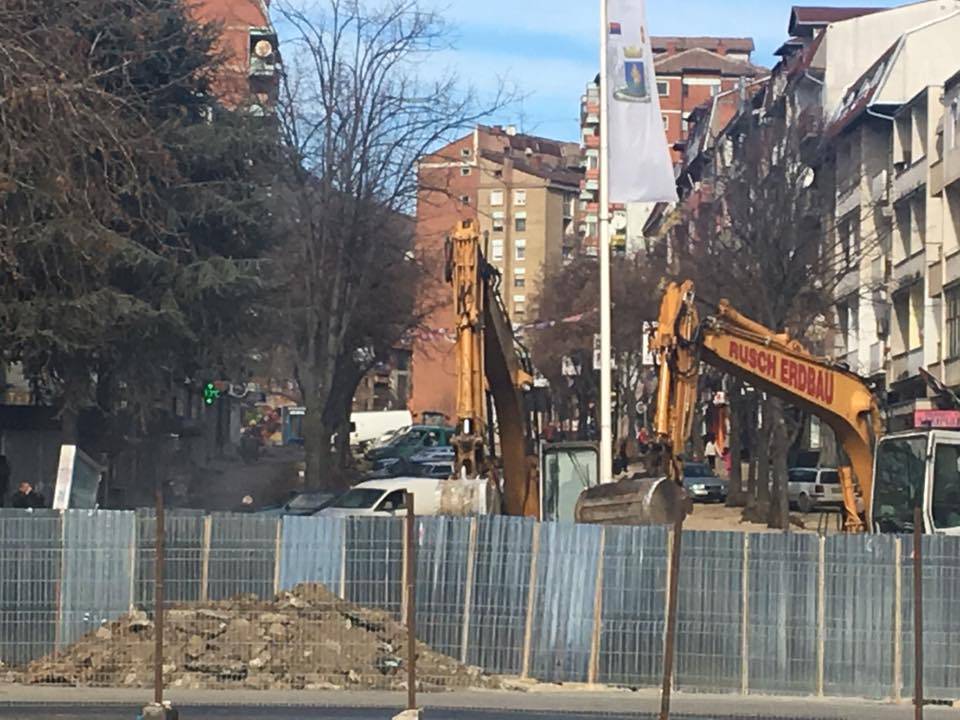 Mitroviça Kuzeyinde Duvar Yıkıldı