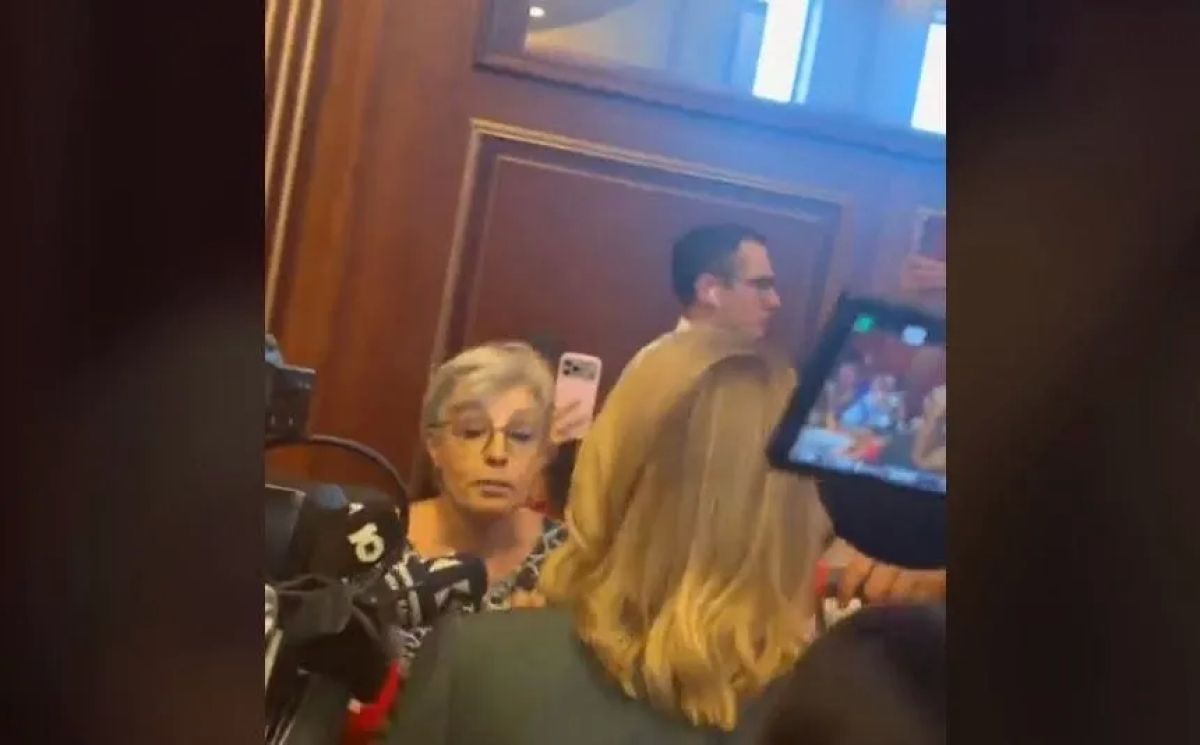                                  PDK Milletvekilleri Gërvalla’nın Konuşmasına da İzin Vermedi