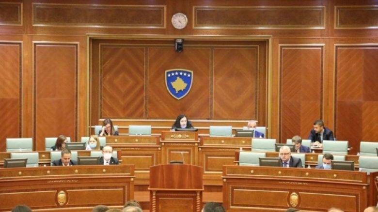 Meclis Bugün de Oturum Halinde