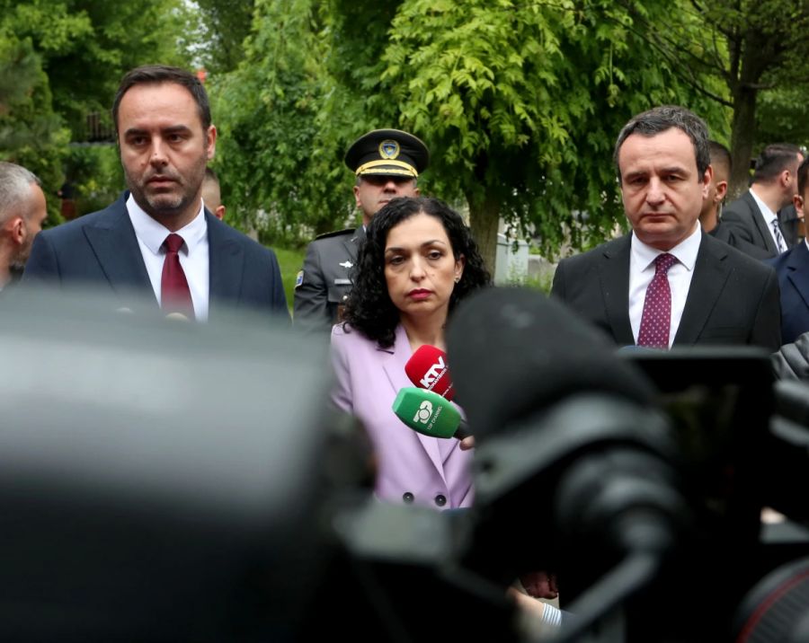 Hükümet ile Cumhurbaşkanlığı Arasındaki Görüş Farkları Kosova'ya Zarar Veriyor