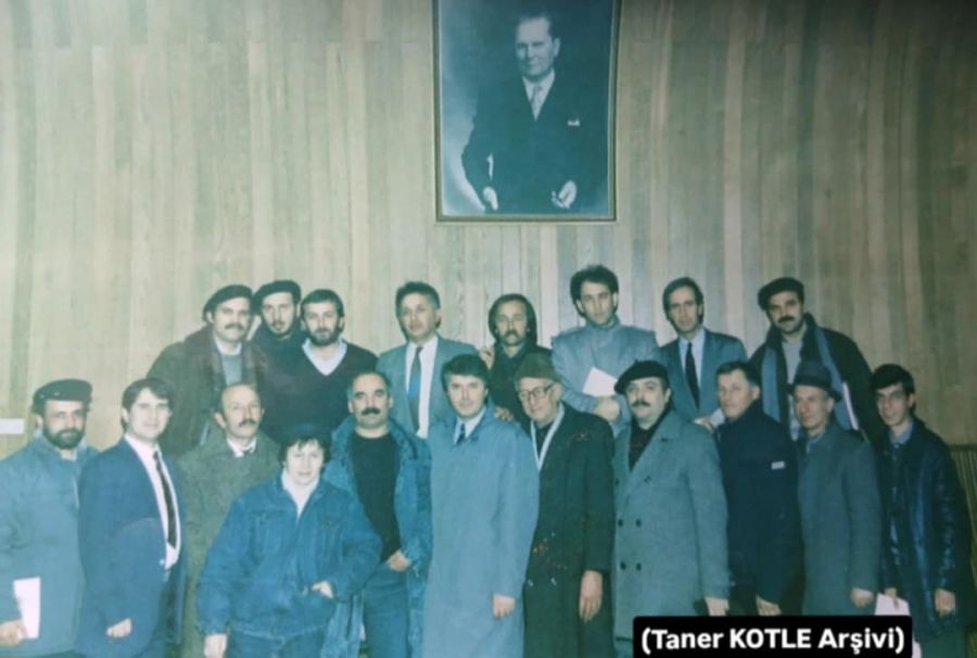 Çağdaş Kosova Türk Edebiyatının Son Kalemleri – Taner KOTLE 