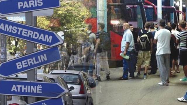 Gündüzün de Ülkeden Kaçmayı Gözüne Kestiriyorlar