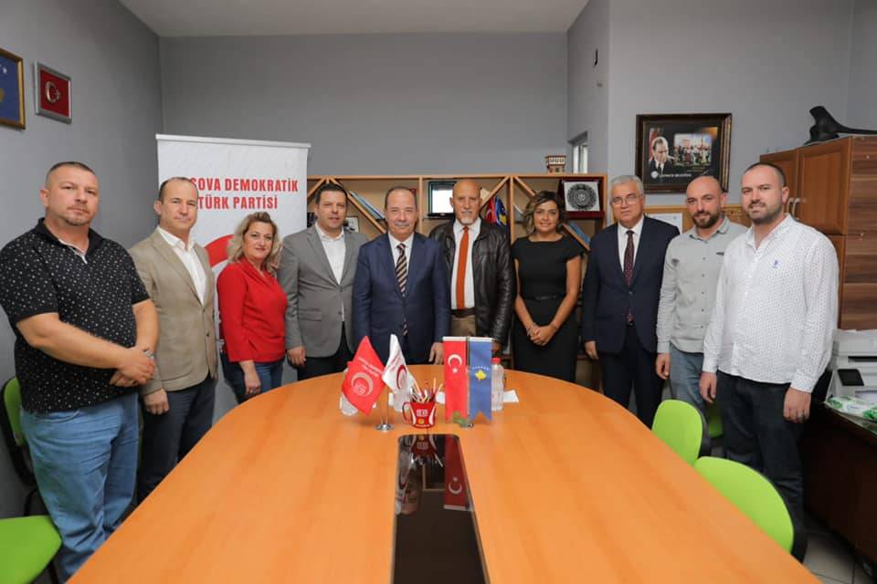 Edirne Belediye Başkanı Gürkan, KDTP Prizren Şubesi’ni Ziyaret Etti