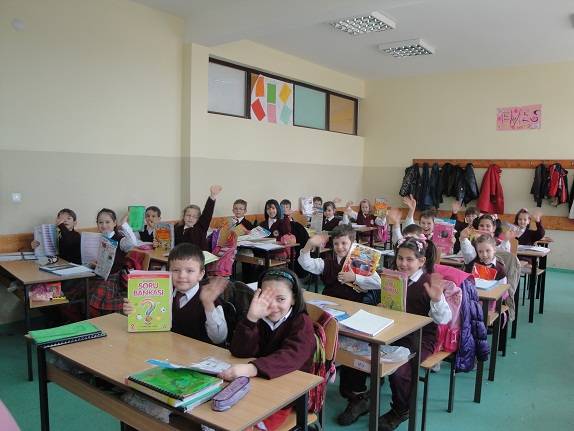 Kosova'da 232 Öğrenci Öğrenimini Türkçe Sürdürecek