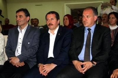 Eğitim Bir Sen Heyeti Kosova Kamu Bakanı Mahir Yağcılar ile Görüştü