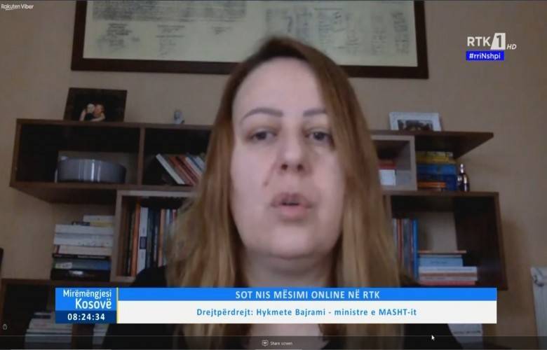 Uzaktan Eğitim, Okuldaki Dersler Yerine Bir İmkan
