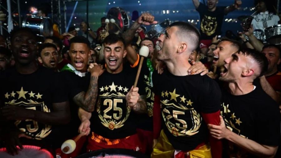 Galatasaray'ı dev rakipler bekliyor