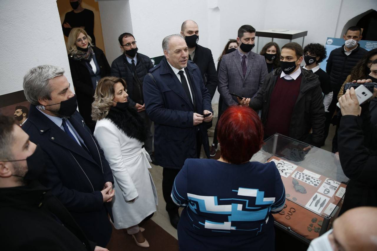 Grafik Tasarımı Sergisi’nin Açılışı Gerçekleştirildi