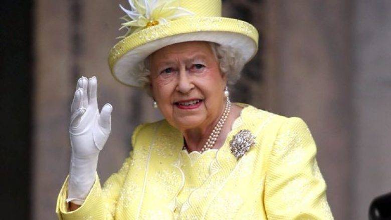 Kraliçe Elizabeth’ten Kutlama
