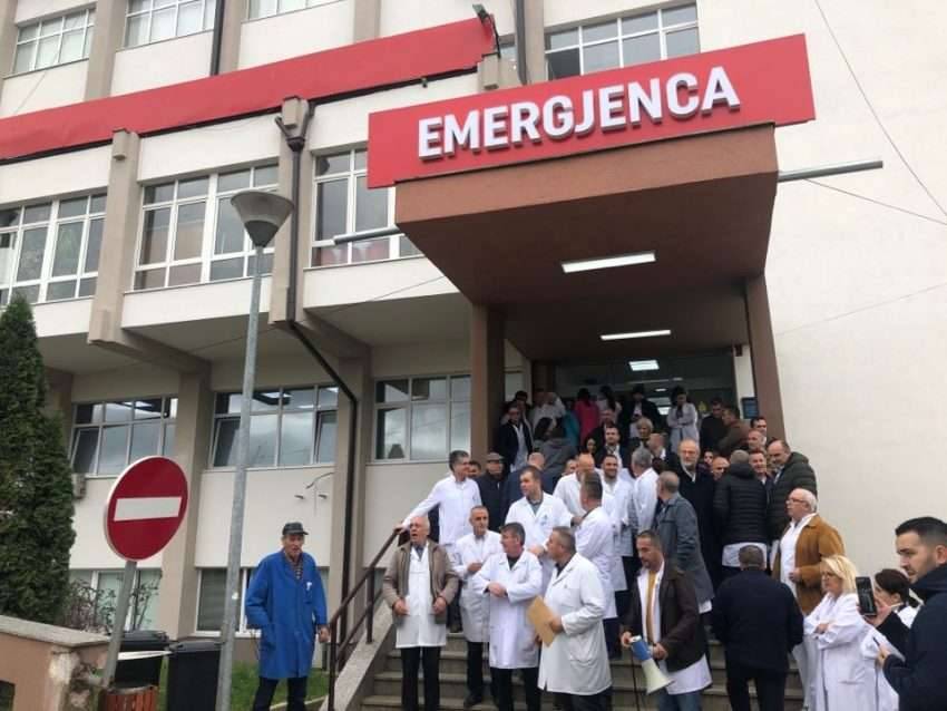 Hekimler Gelecek Hafta Protesto Düzenleyecek