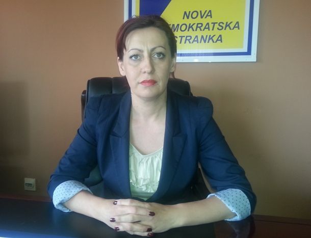 Emilija Redepi: Belediye Başkan Yardımcılığı Boşnakların Hakkı