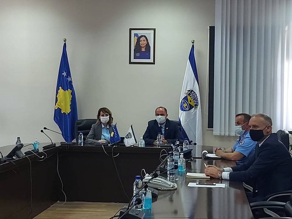 Adalet Bakanlığı ve Kosova Polisi, Aile İçi Şiddeti Önlemek İçin Ortak Çalışacak