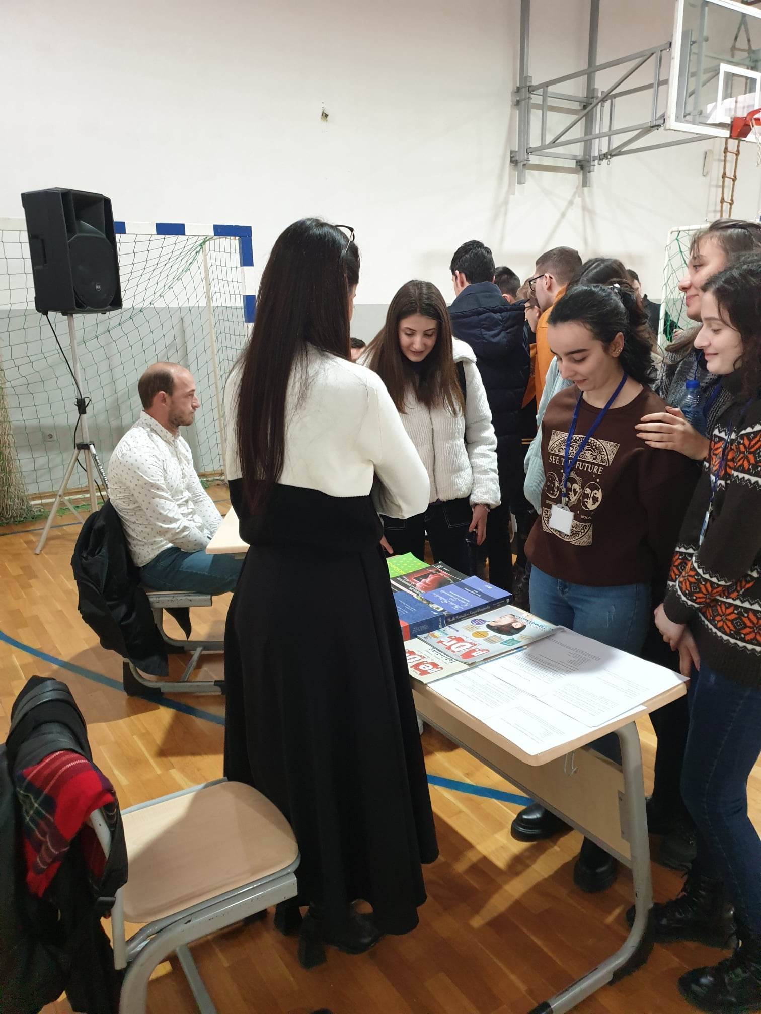 Meslekler Fuarı’nda Lise Son Sınıf Öğrencileri Uzmanlarla Buluştu