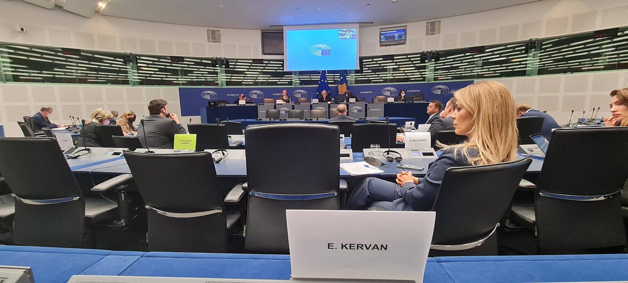 Kosova Tarihi ve Dini Mirasa Sahip Çıkmaktadır