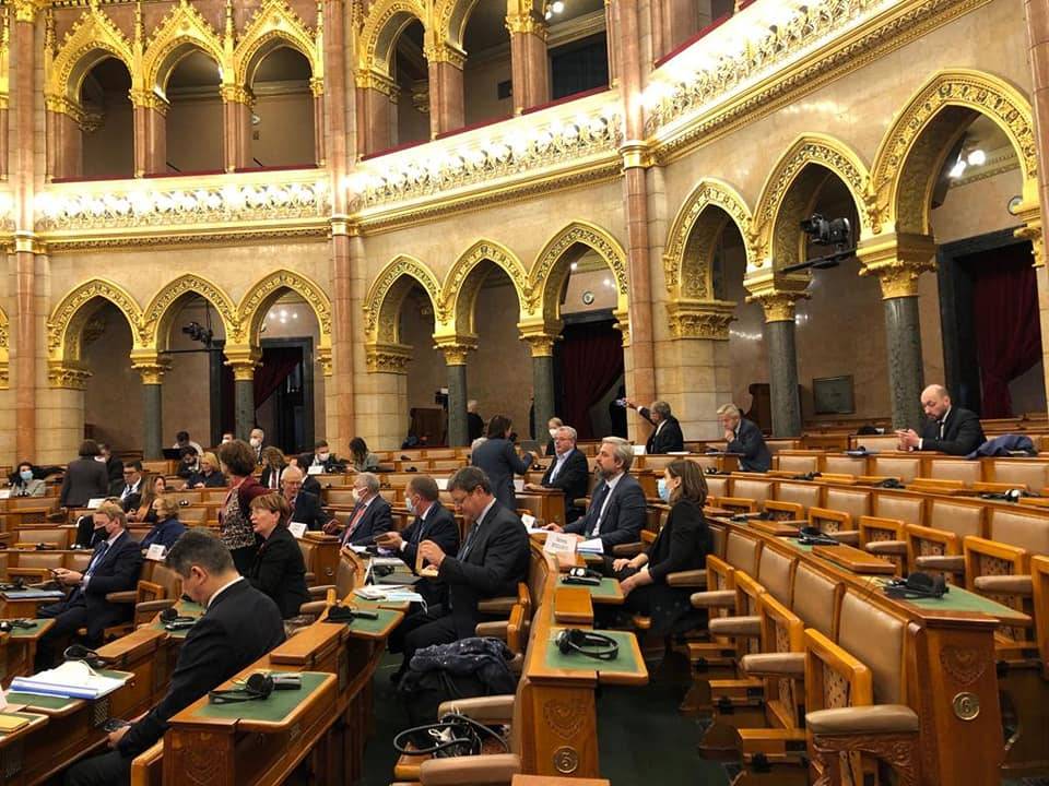 AB, Kosova’ya Vize Serbestisini Tanımalı