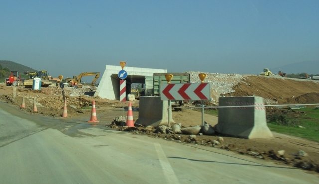 Bechtel-Enka: Otoyolun Birinci Bölümü Planlanan Tarihte Tamamlanacak