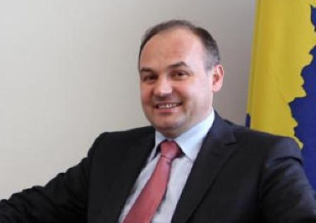 Hoxhaj İslam Ülkeleri Liderlerine Bayramı Kutladı