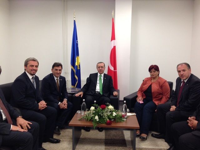 Başbakan Erdoğan Kosova Türk Siyasileri ile Birarada