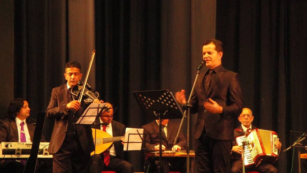 Ergin Karahasan İlk Konserinde Büyüledi
