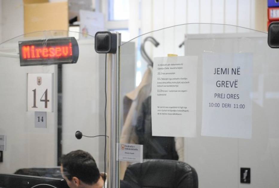 Genel Grev Başladı, Sendikacılar Taleplerinin Yerine Getirilmesini İstiyor