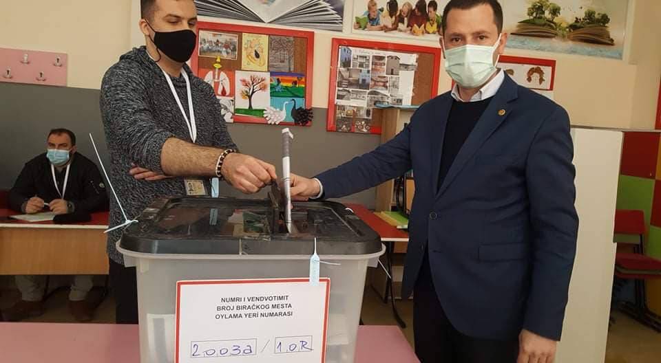 Ülke Demokrasisi Kazanmalı