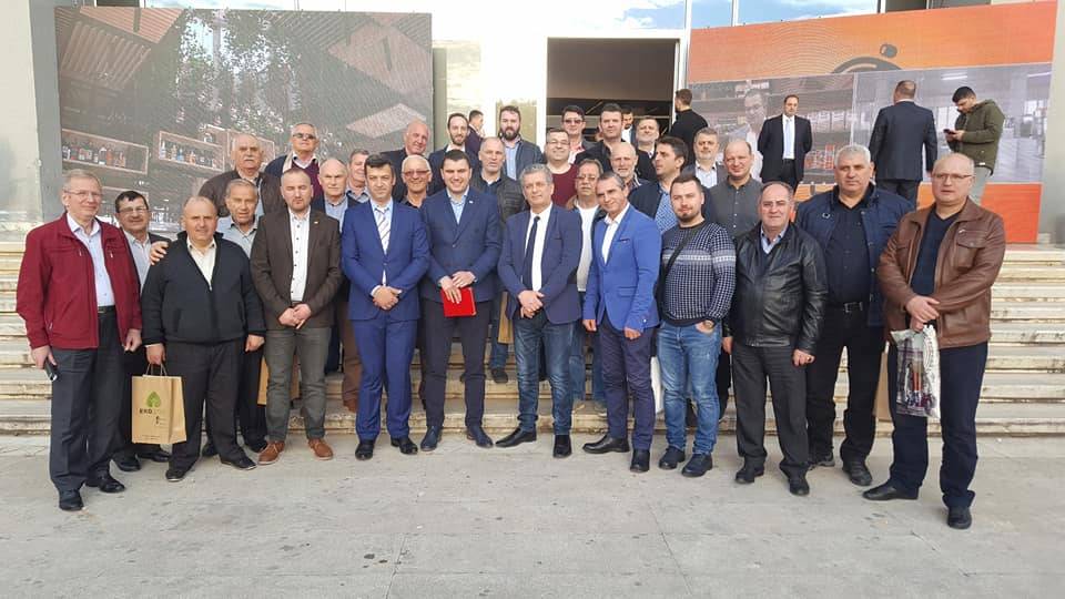 ESNAF Üyeleri Tiran Fuarını Ziyaret Etti